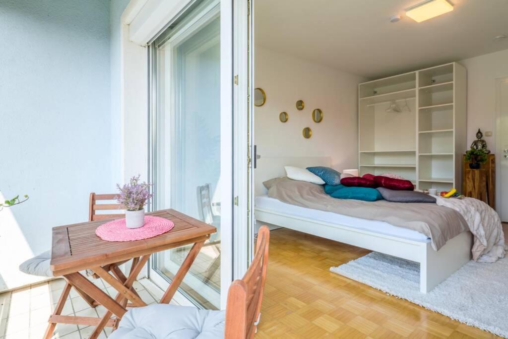 Eg Rechts -Wunderschone 80M² Grosse 3-Zimmer City Wohnung Nahe Salzburg 프라일라싱 외부 사진