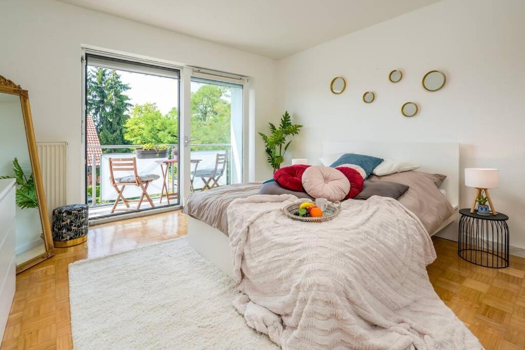 Eg Rechts -Wunderschone 80M² Grosse 3-Zimmer City Wohnung Nahe Salzburg 프라일라싱 외부 사진