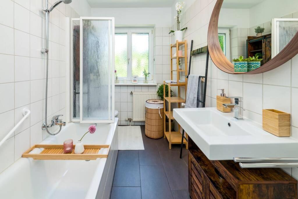 Eg Rechts -Wunderschone 80M² Grosse 3-Zimmer City Wohnung Nahe Salzburg 프라일라싱 외부 사진